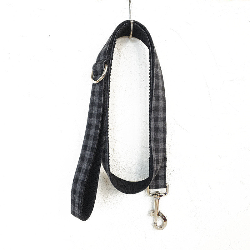 Chequered Dog Collar & Leash